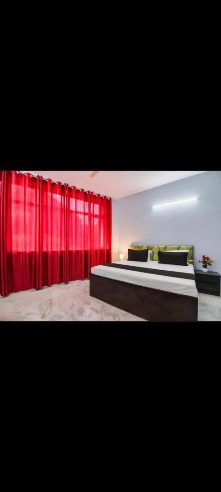 Hotel Day Night Inn Ню Делхи Екстериор снимка